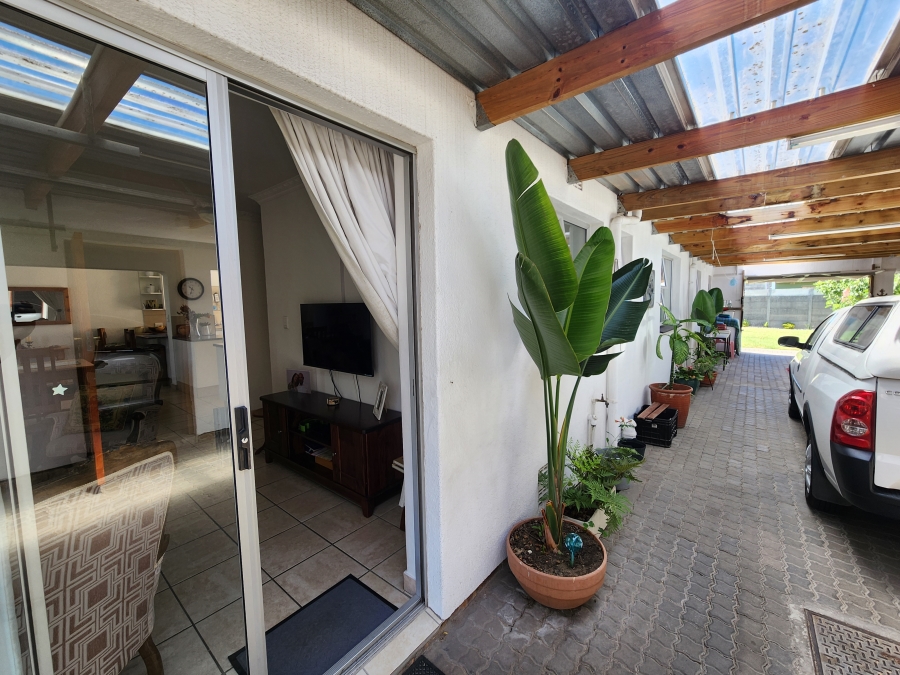 3 Bedroom Property for Sale in Devon Park Western Cape